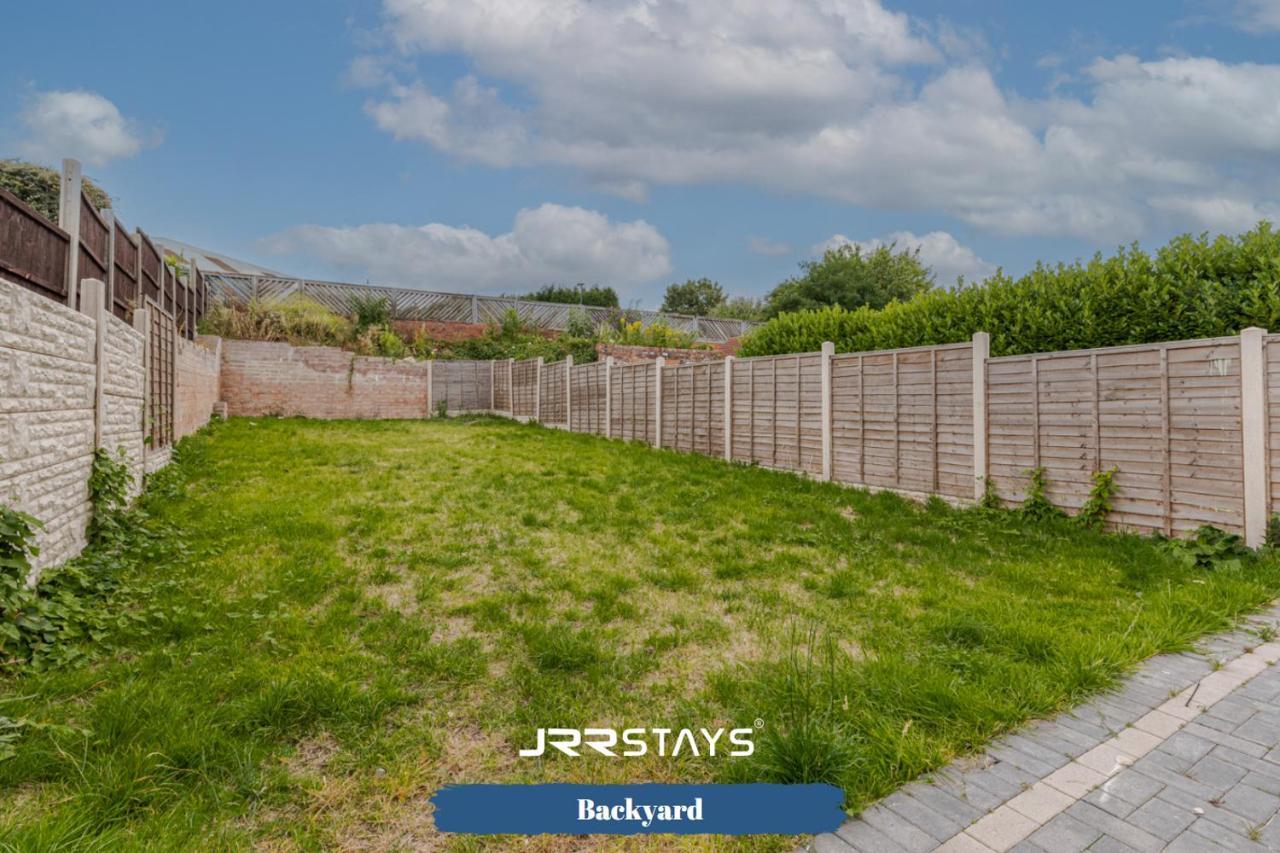 Tipton 3 Bedroom House Garden Sleeps 7 - Jrr Stays Coseley Exterior foto